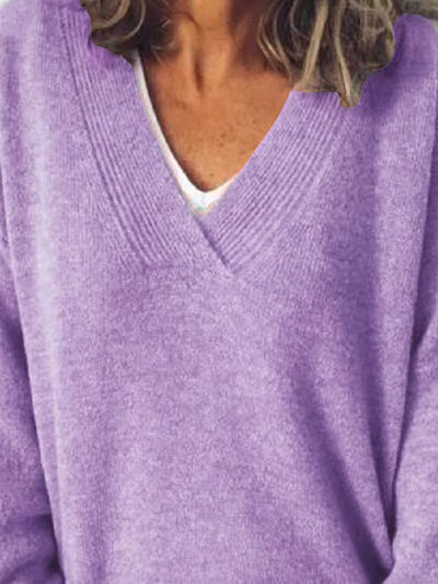 Dames trui met lange mouwen en V-hals, oversized model, comfortabele wintermode.