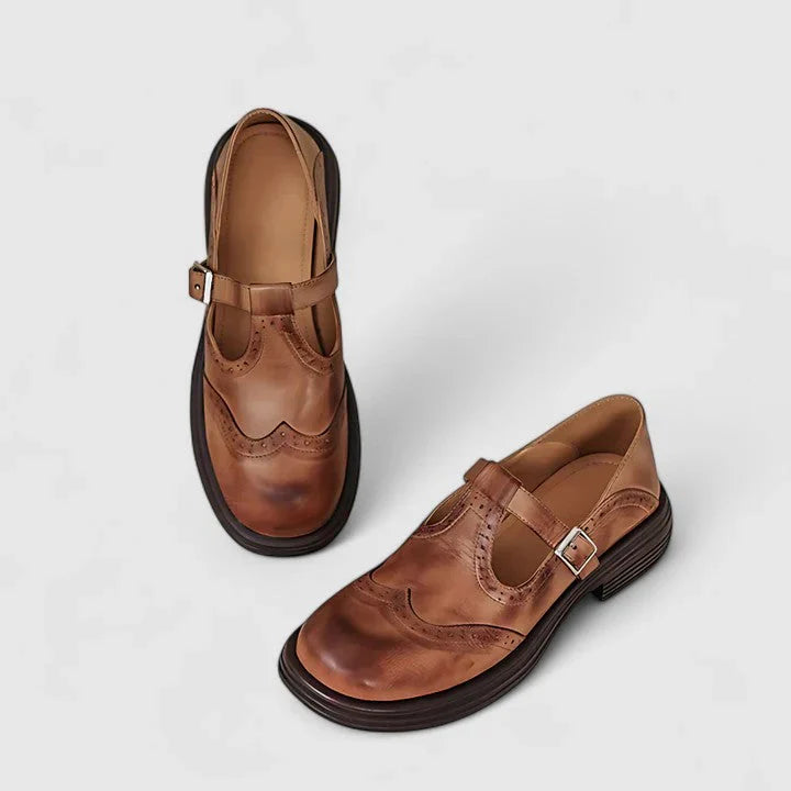 Dames zwarte platform schoenen, Mary Jane stijl, met stabiele hakken voor comfortabel dragen. Ideaal voor elegante outfits.