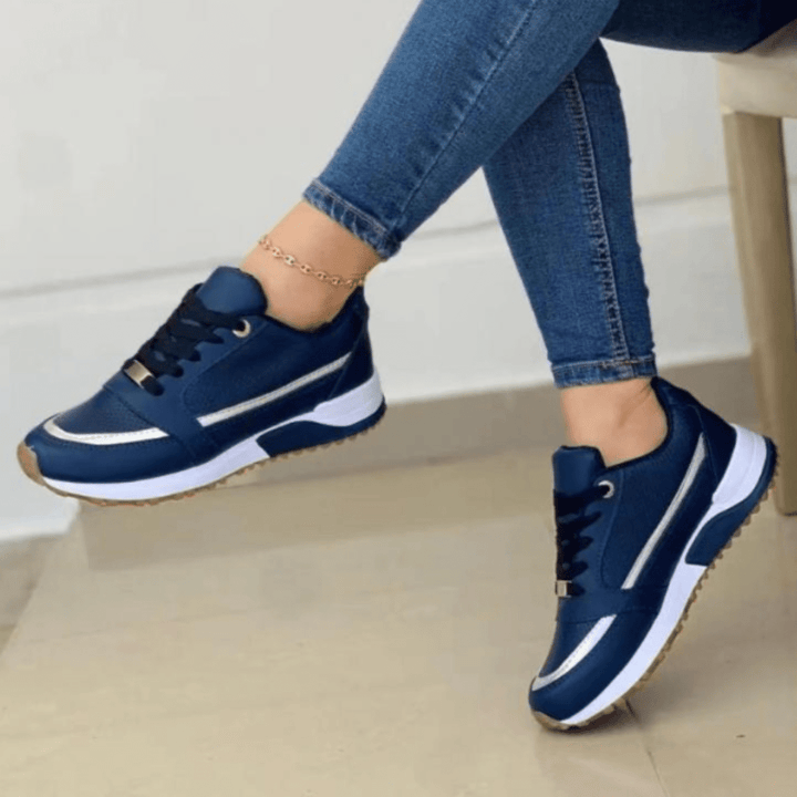Trendy dames platform sneakers, modieuze veterschoenen voor een casual of sportieve look.