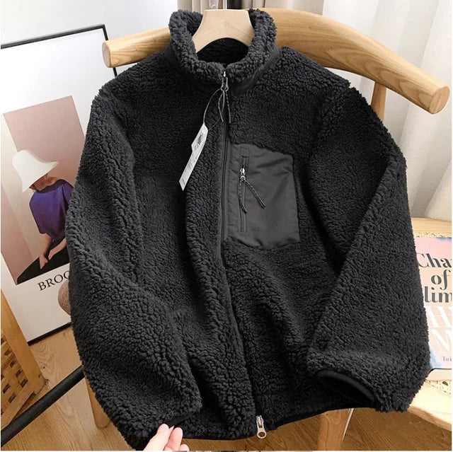 Comfortabel warm dames vest met rits, een veelzijdige herfstjas of winterjas. Stijlvolle bovenkleding.