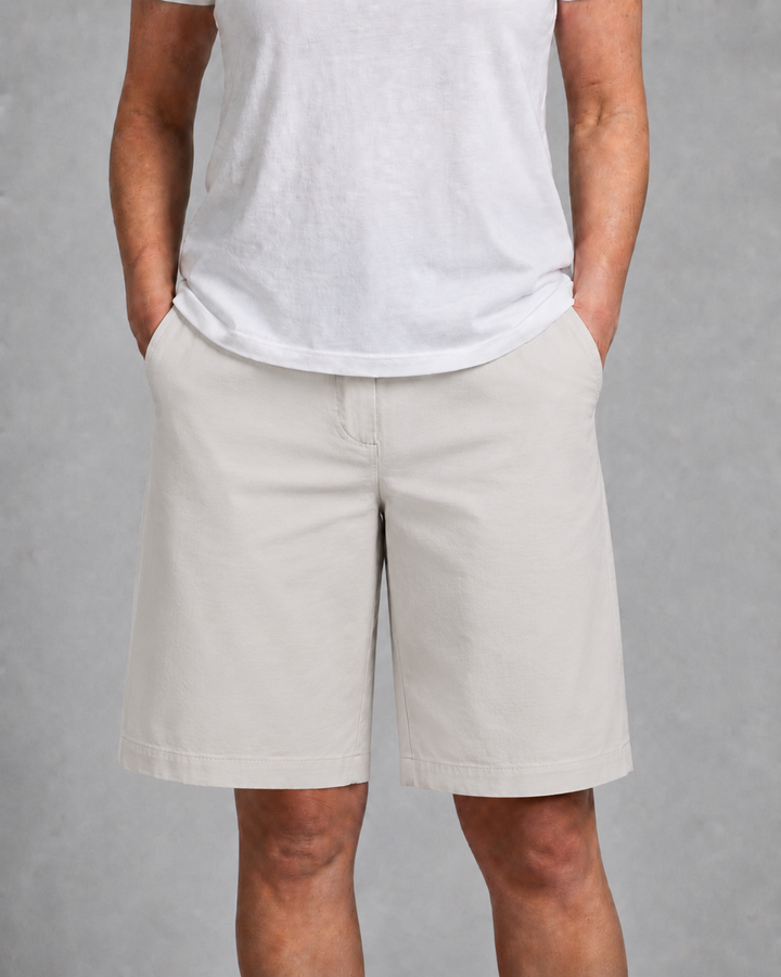 Stijlvolle dames shorts met hoge taille voor een modieuze, comfortabele casual zomerlook.