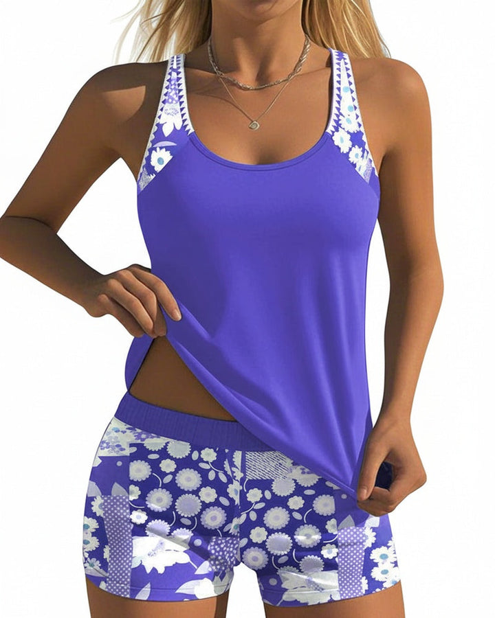 Dames tankini set met bloemenprint en zwemshorts voor comfortabele strandmode.