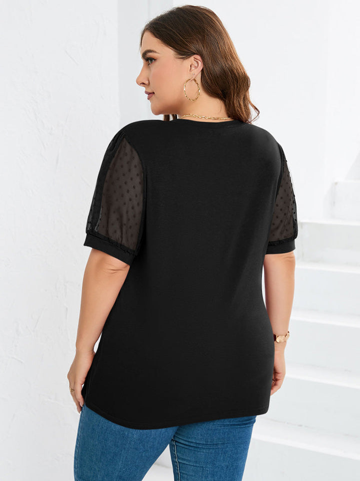 Elegante dames top met korte pofmouwen en vrouwelijke V-hals, comfortabel en trendy voor de zomer.