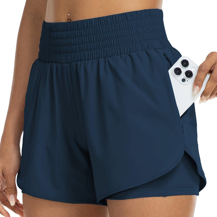 Zwarte sneldrogende dames sportshort met hoge taille, perfect voor yoga en fitnesskleding.