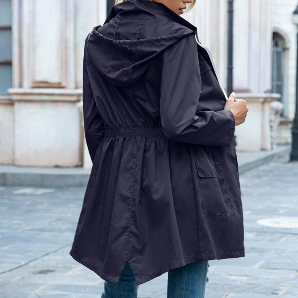 Dames trenchcoat marineblauw, winddicht, waterafstotend, A-lijn pasvorm, lange lengte, elegante ritssluiting, klassieke kraag