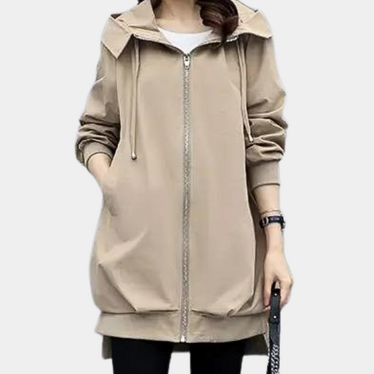 "Dames tussenjas met capuchon in khaki, ademend en stijlvol voor lente en herfst, UrbanShield design met moderne pasvorm."
