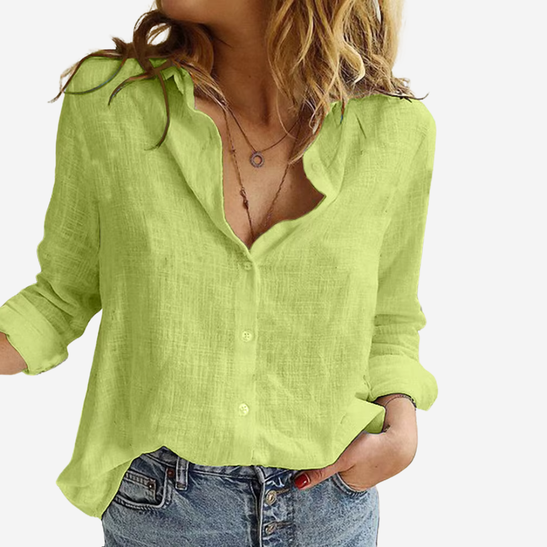 "Damesblouse van linnenblend met klassieke reverskraag en lange mouwen, elegante vintage uitstraling en comfortabele pasvorm.