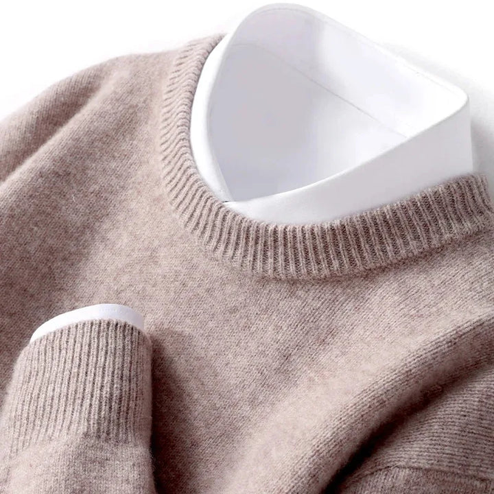 Warme en comfortabele herentrui, ronde hals, essentieel voor herfst en winter.