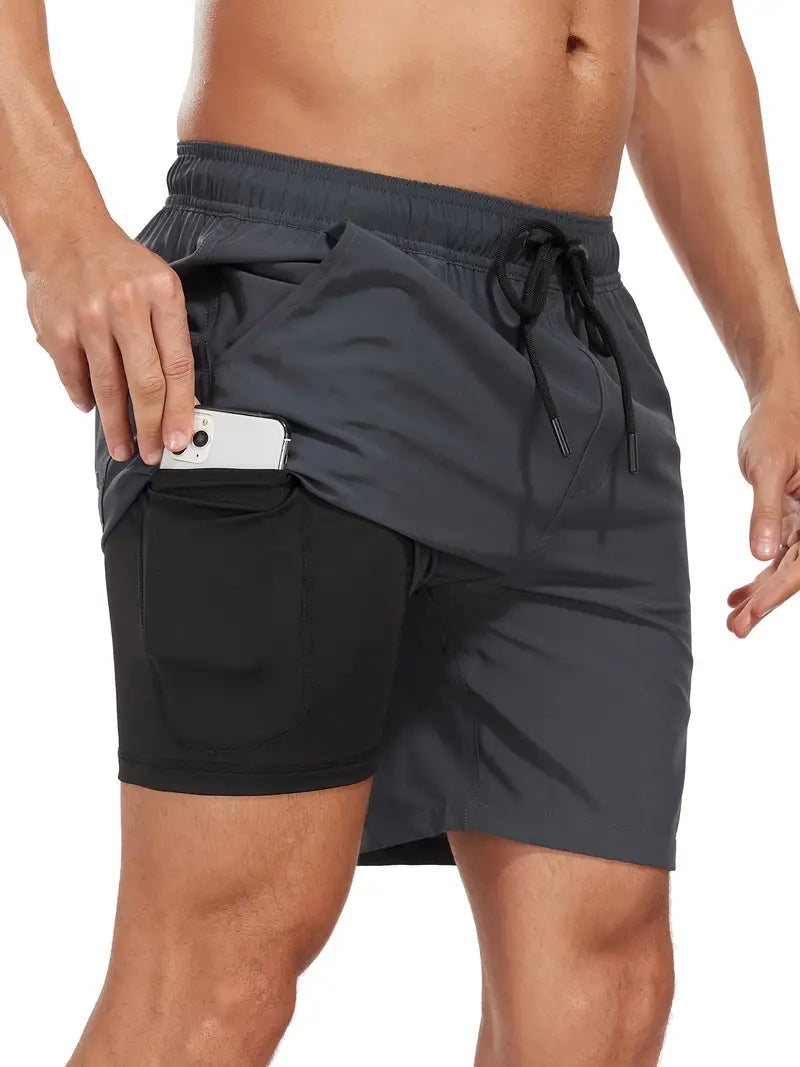 Stijlvolle heren zwemkleding; sneldrogend en comfortabel. Essentiële strandkleding voor de zomer.