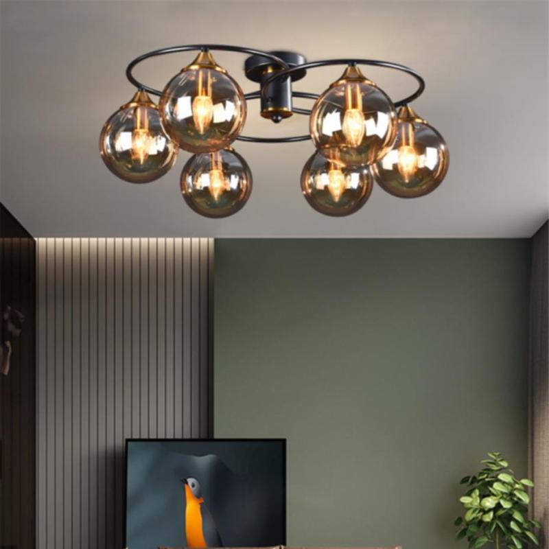 Dimbare LumiAura LED plafondverlichting met rookglas; modern gemak, vintage look.