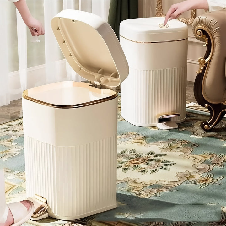 Compacte groene design pedaalemmer (10L), perfect voor kantoor of kleine keuken. Strakke afvalbak.
