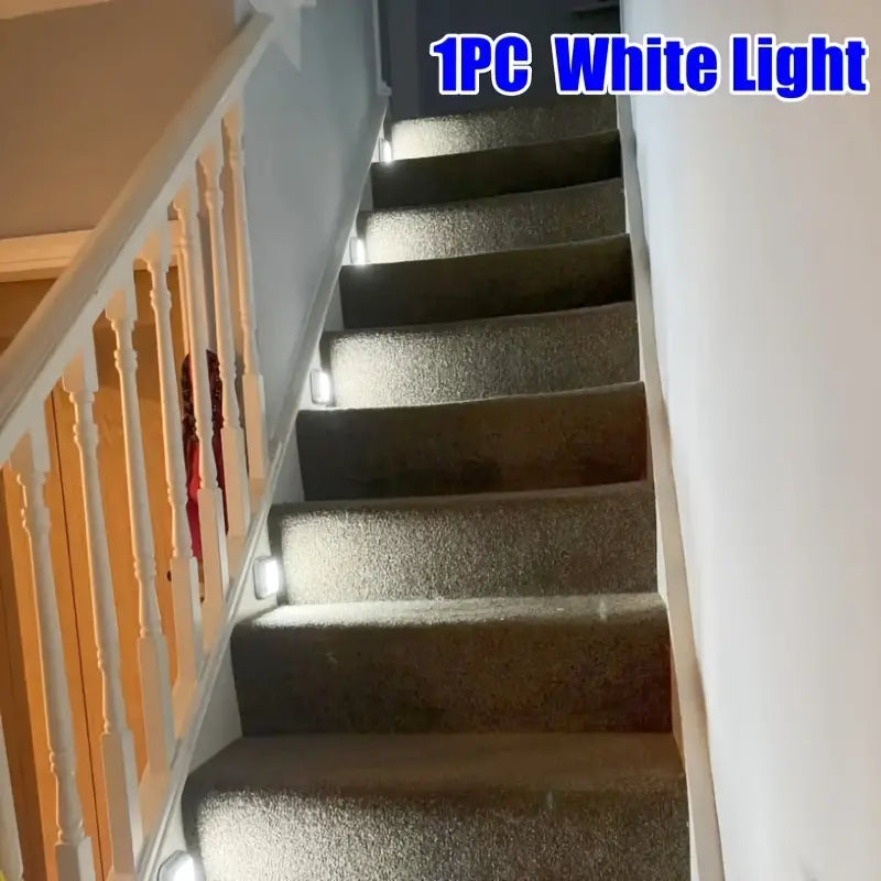 Modern draadloos LED licht met bewegingssensor; stijlvolle en functionele binnenverlichting.