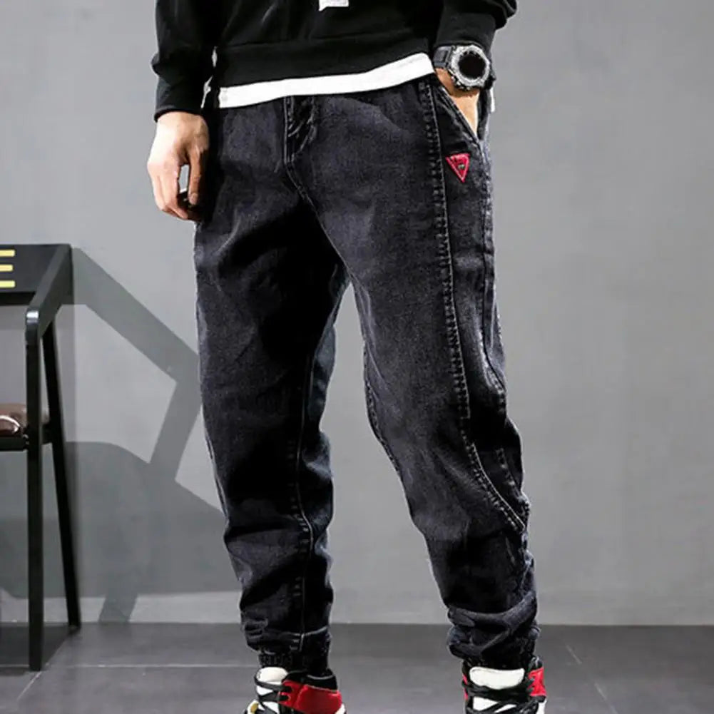Stijlvolle casual heren slim fit stretch jeans. Comfortabele spijkerbroek voor een moderne en ontspannen uitstraling.
