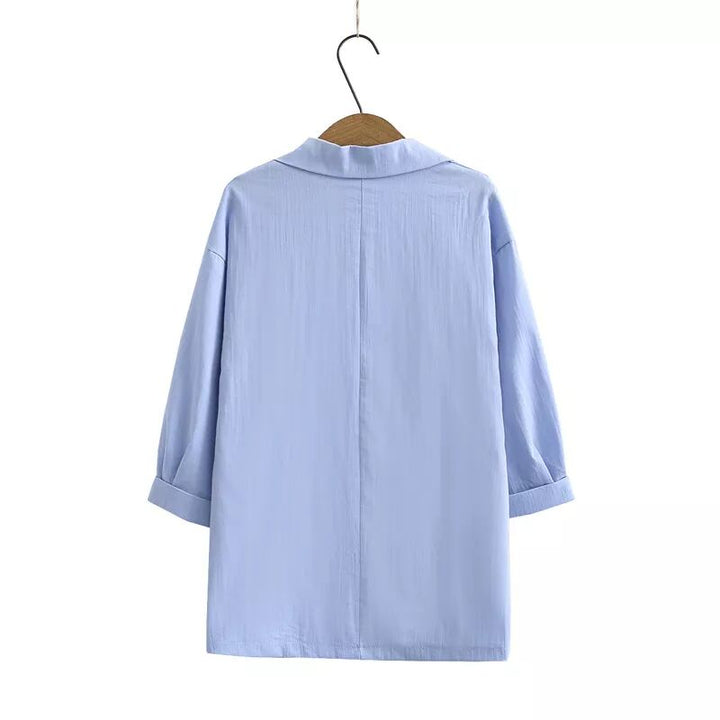 Veelzijdige dames kledingset: comfortabele blouse en broek, perfect voor zowel loungewear als casual mode.