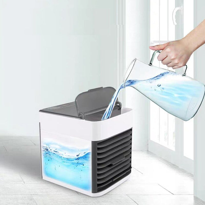 Draagbare luchtkoeler met USB-aansluiting, levert frisse, koele lucht en is fluisterstil.