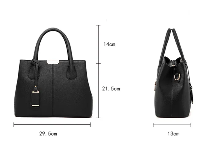 Een dame draagt een modieuze crossbody tas, perfect gestyled met haar outfit.
