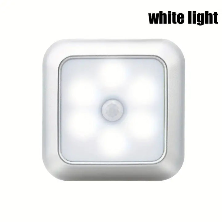 Veiligheid verhogend draadloos LED lampje; automatische verlichting bij beweging in huis.