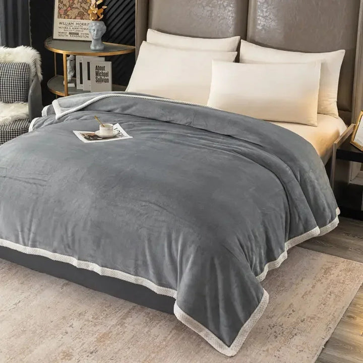 Dikke, zachte polyester fleece plaid voor een knus en gezellig gevoel in huis.