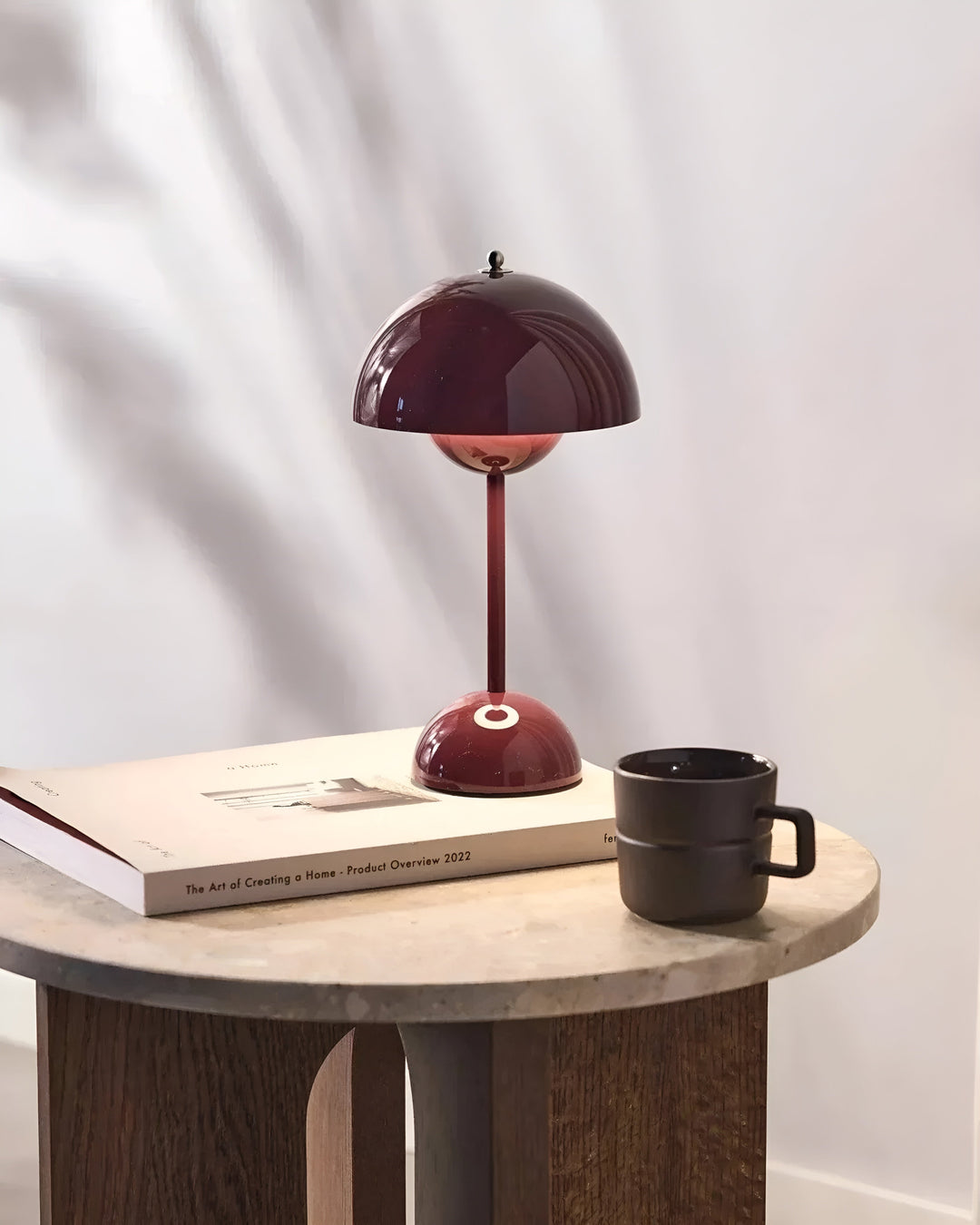 Ultieme flexibiliteit: Moderne LED tafellamp. Dimbare verlichting, strak Scandinavisch design, energiezuinig.