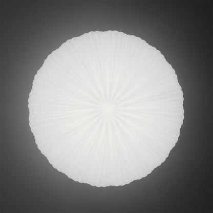 "Dimbare Filomena Luxe plafondlamp met modern design, LED-verlichting en afstandsbediening, ideaal voor elegante interieurs."