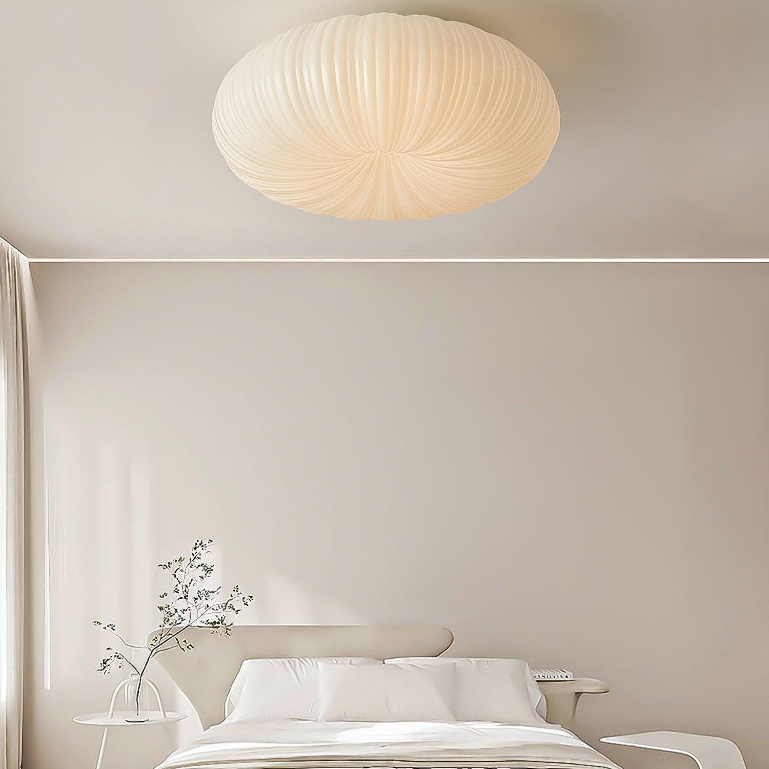 "Dimbare Filomena Luxe plafondlamp met modern design, LED-verlichting en afstandsbediening, ideaal voor elegante interieurs."