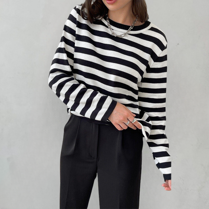 Veelzijdig dames gestreept sweatshirt, een stijlvolle casual top met lange mouwen voor diverse gelegenheden.