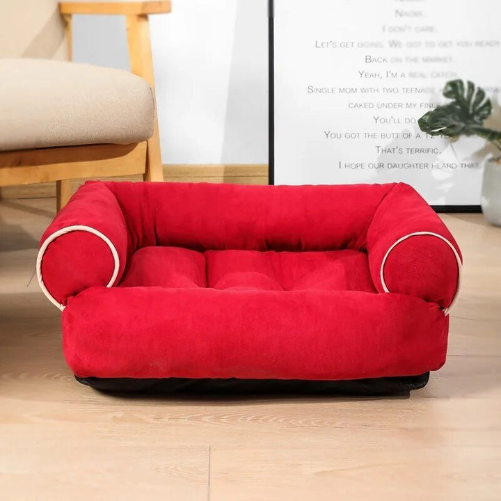 Zacht pluche relaxbed voor huisdieren met antislip onderkant. Biedt warm en comfortabel plekje.