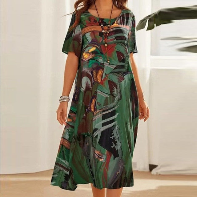 Stijlvolle dames zomerjurk, comfortabel en elegant, met een losse pasvorm. Ideaal als casual of chique zomerkleding.
