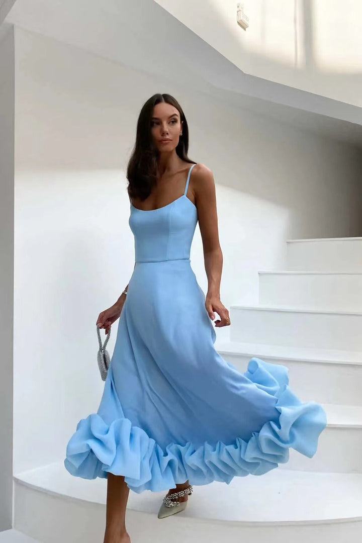 Elegante dames midi avondjurk met ruches, perfect voor feestjes of gala. Chique zomerjurk voor vrouwen.