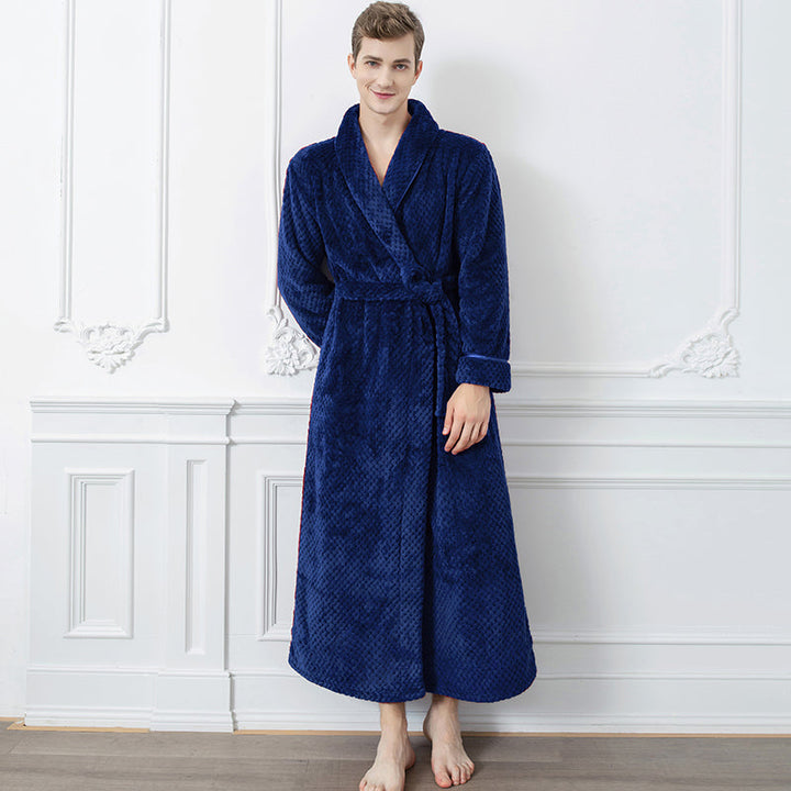 Warme en comfortabele heren badjas, extra lang en met ritssluiting. Ideale thermische loungekleding voor winteravonden.