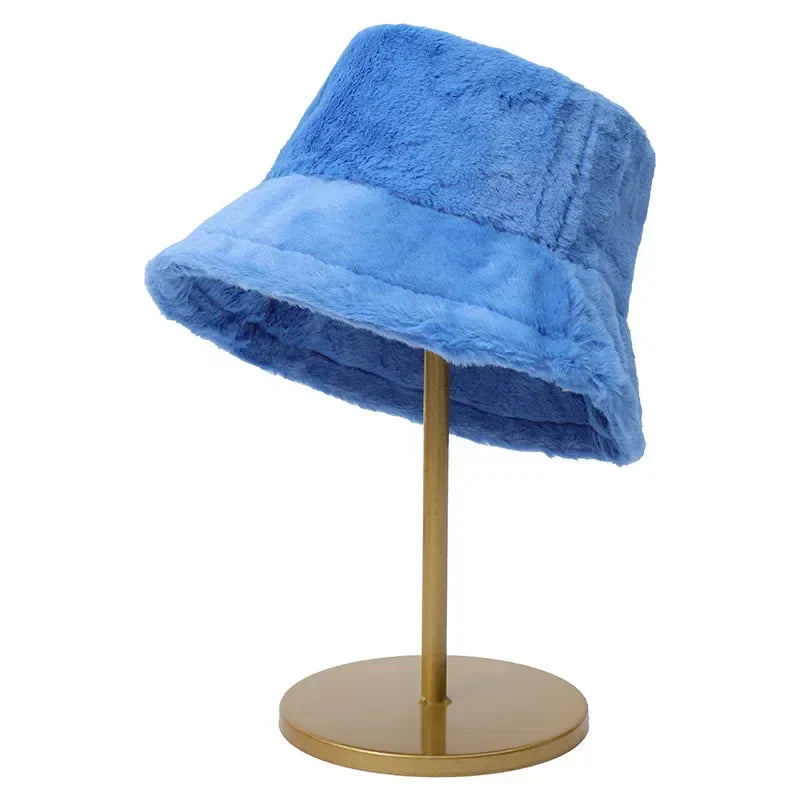 Warme buckethat dames Lorna, imitatie konijnenbont, essentieel herfst accessoire.