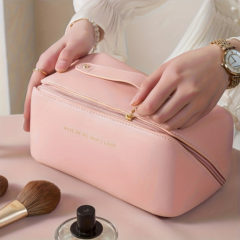 Zwarte PU-leer make-up organizer, luxe dames toilettas met rits, ideaal voor reizende beauty liefhebbers.