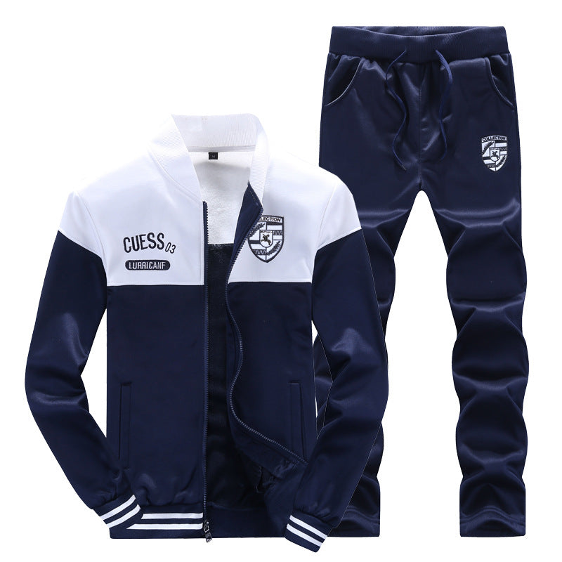 Casual heren trainingspak in trendy baseball stijl. Comfortabele, ademende outfit voor sport, lente en zomer.