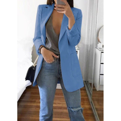Zakelijke dames blazer, veelzijdig en comfortabel. Combineert een formele look met modern design.