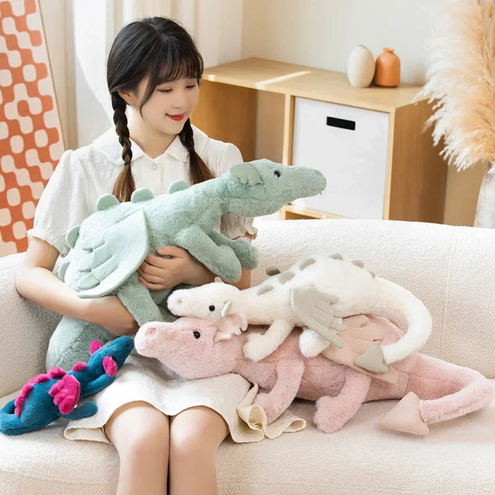 Schattige witte pluche draak, zacht kinderspeelgoed. Perfect als knuffelvriend en fantasie speelmaatje voor baby's.