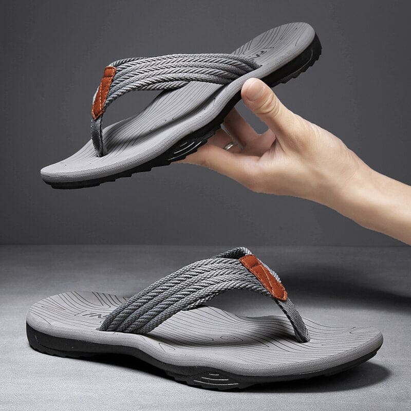 Casual heren zomerschoenen: Liam orthopedische slippers, ideaal voor dagelijks comfort.