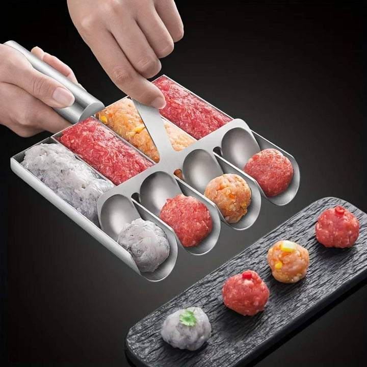 RVS gehaktbal maker voor het efficiënt vormen van perfecte gehaktballen. Handig keukengerei voor koken.