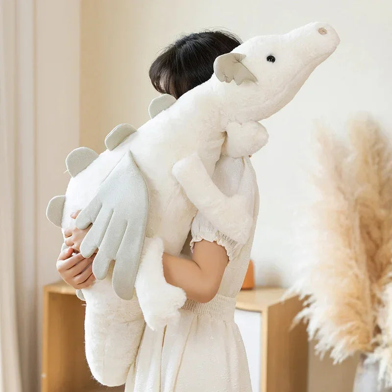 Witte pluche draak knuffel voor kinderen. Zacht speelgoed, ideaal als cadeau en voor fantasierijke avonturen.