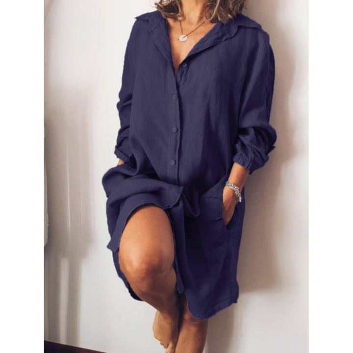 Moderne dames blouse, lang en elegant, met een soepelvallende stof voor optimaal comfort.