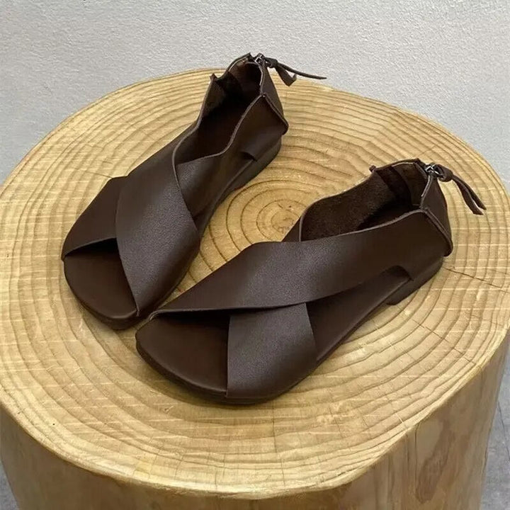 Verfijnde bruine dames sandalen met open teen, ideaal voor casual zomerse mode. Comfortabele voetmode.