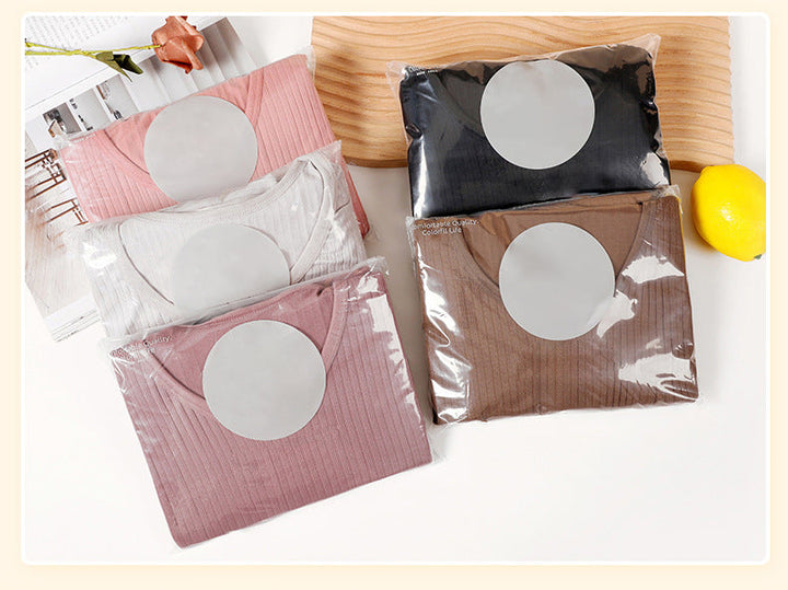 Ademende thermokleding set voor vrouwen, warmte en comfort voor de hele dag.