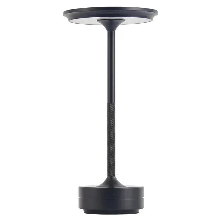 LED tafellamp in goud, zwart en zilver op een rij, toont de diverse kleuropties van het moderne design.