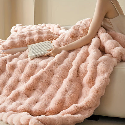 "Dubbelzijdige fleece deken, zachte pluche textuur, in roze kleur, past stijlvol in elk interieur, warm en comfortabel."