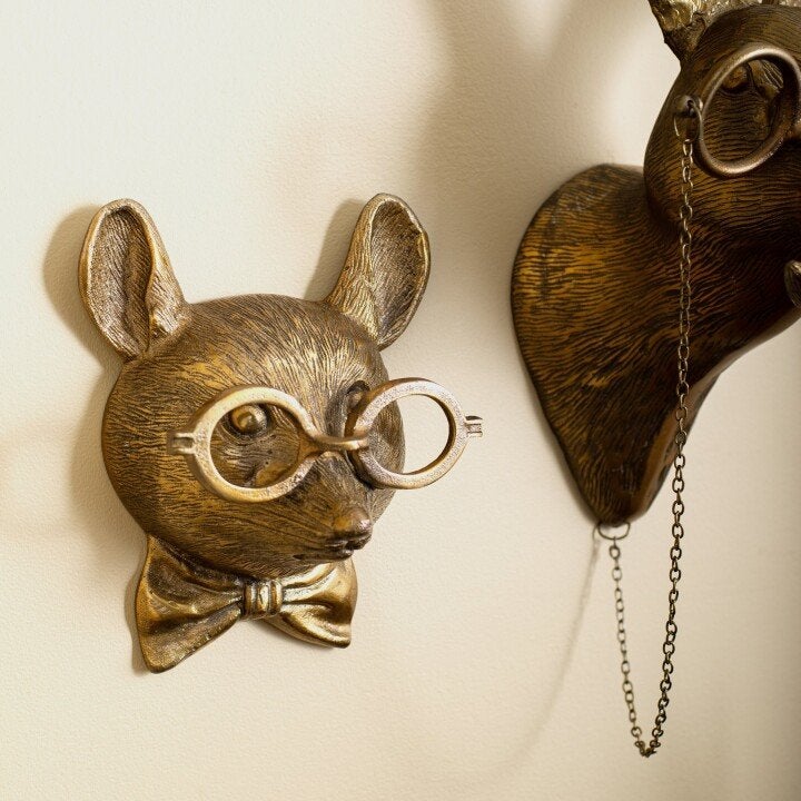 Speelse dierenkop wanddecoratie. Vrolijke muurdecoratie en unieke woonaccessoire.