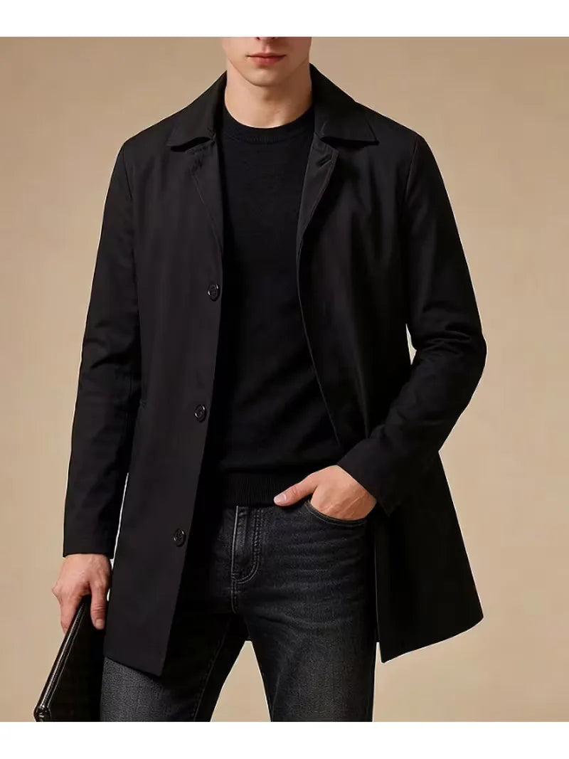 Elegante olijfgroene slim fit heren trenchcoat, single-breasted lentejas, essentieel voor herenkleding.