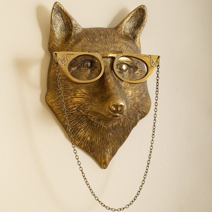 Assortiment speelse WallCritters dierenhoofd muurdecoratie, handgeschilderde kunst voor thuis.