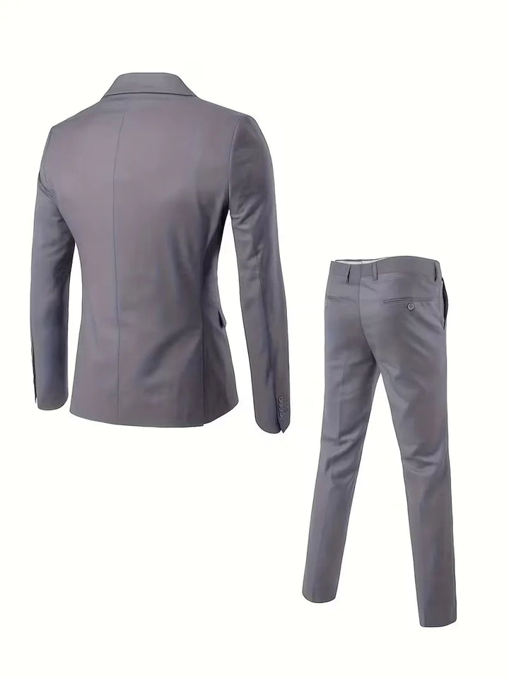 Zakelijk heren slim fit kostuum, ideaal voor een professionele en eigentijdse uitstraling.