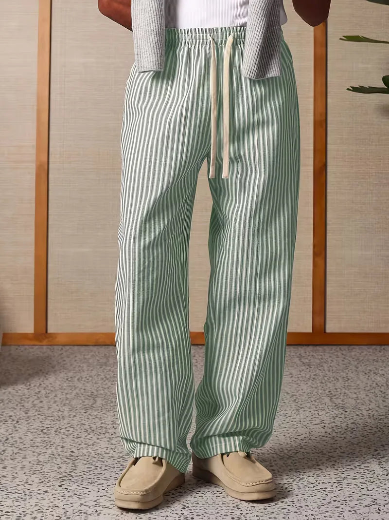 Modieuze gestreepte wijde pijp joggers, een must-have voor de heren lente/zomer garderobe.