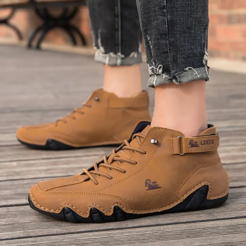 Comfortabele Adriel casual schoenen voor heren, waterdicht en slijtvast voor dagelijks gebruik.