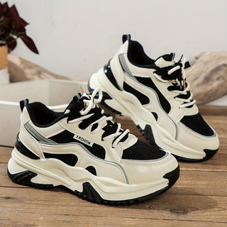 Romi dames sneakers met hoge zool, een modieuze keuze voor comfortabele streetwear en casual looks.